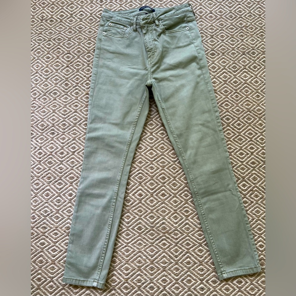 Calvin Klein green skinny jeans size 6